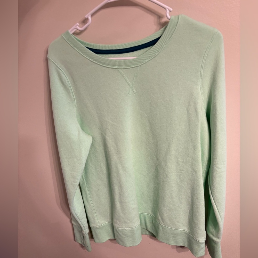Green crew neck light weight hoodie size L